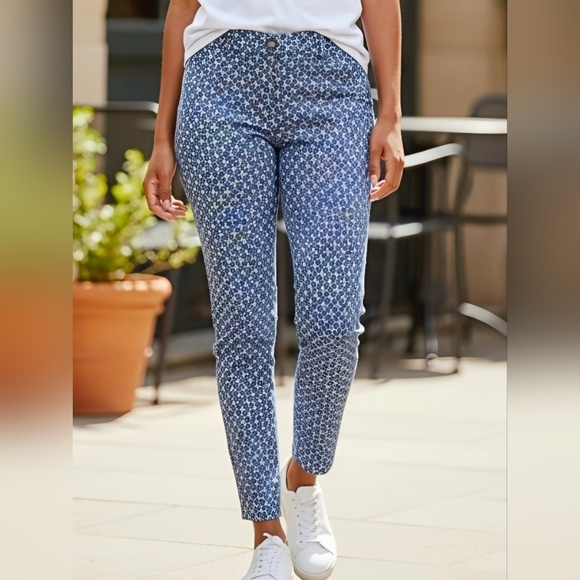 Michael Kors Pants - Michael Kors Blue Patterned Capri Pants Size 10 (CAP20)